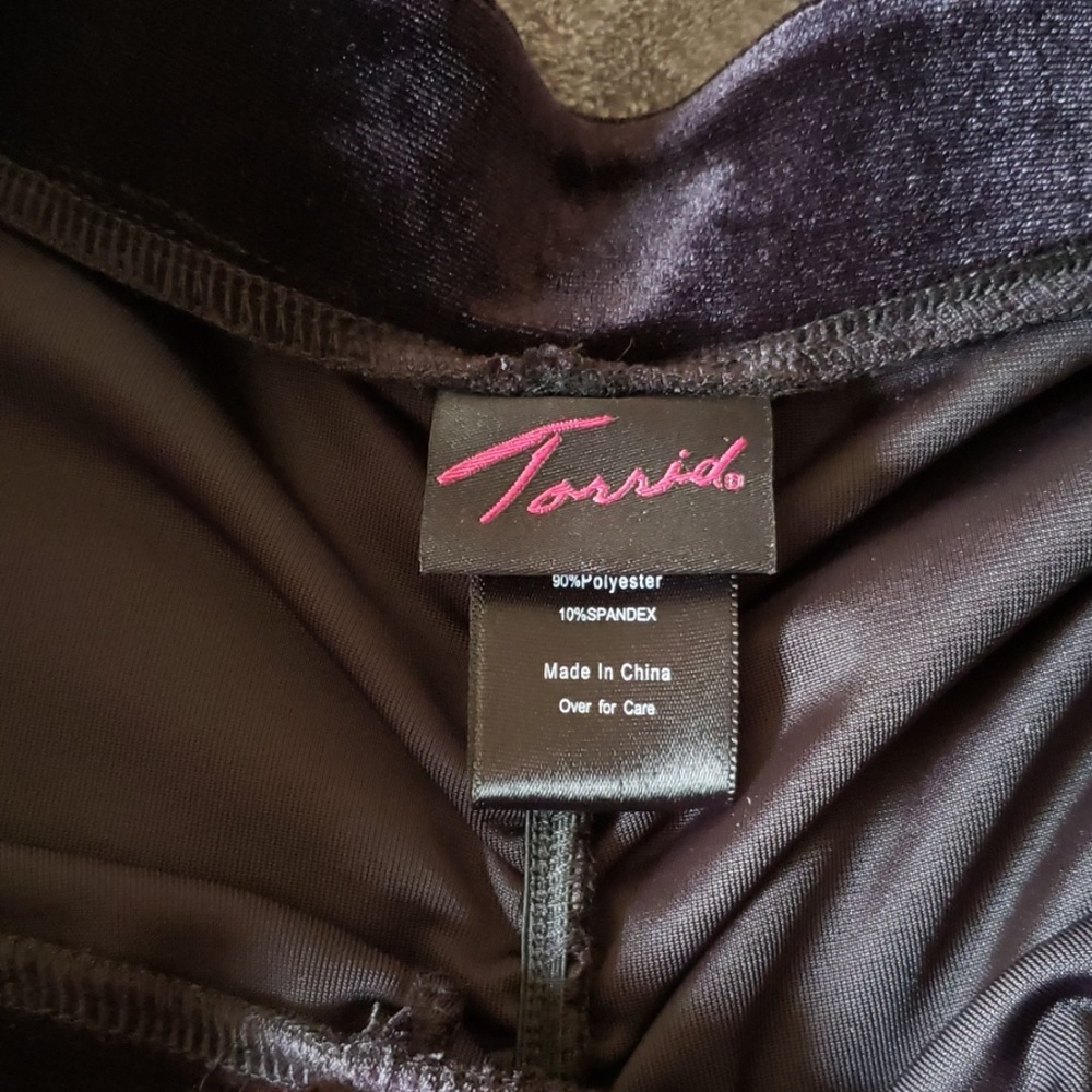 Torrid Velvet Ruched Tube Top - Picture 5 of 6